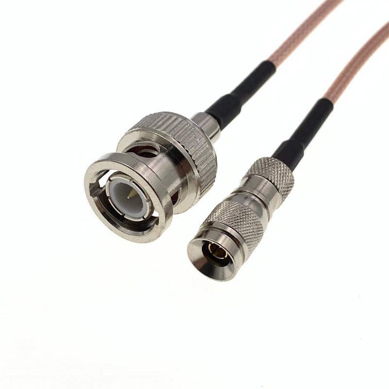 Flexibele en robuuste coaxiale draadbanden voor industriële en consumentenelektronica, die zorgen voor een laag signaalverlies en een hoge snelheid van gegevensoverdracht