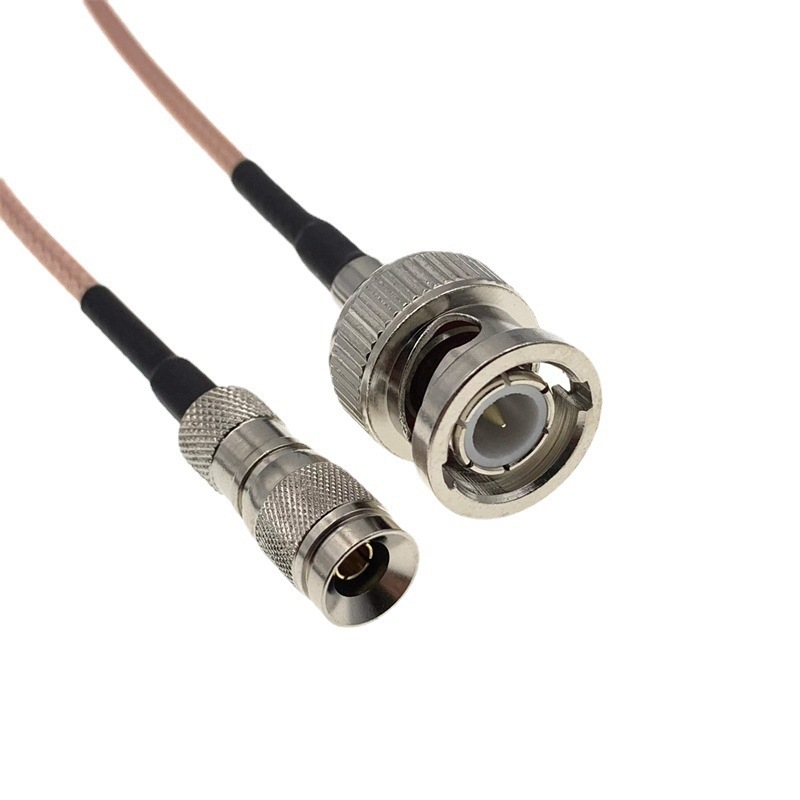 Flexibele en robuuste coaxiale draadbanden voor industriële en consumentenelektronica, die zorgen voor een laag signaalverlies en een hoge snelheid van gegevensoverdracht